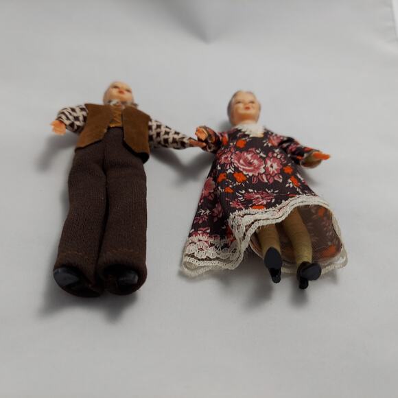 Vintage Thread Wrapped Dollhouse Dolls Couple Man Woman Grandfather Grandmother - Picture 5 of 10